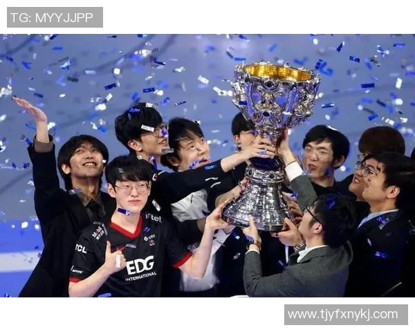 EDG战队的荣耀之路：从挫折到巅峰的奋斗历程揭秘