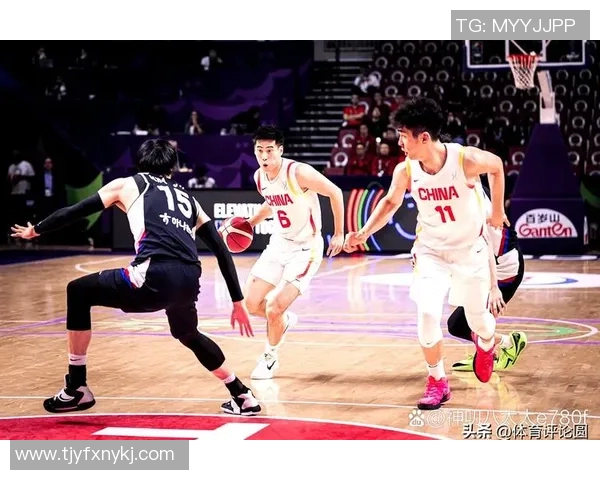 首钢与新疆激战正酣19日篮球对决引发球迷热议