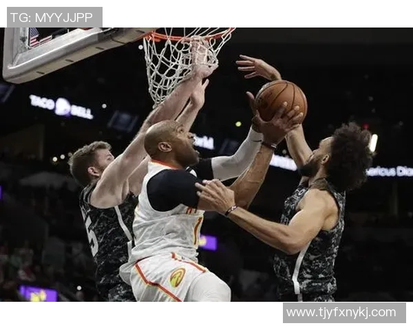 马刺与老鹰激战正酣三月十四日精彩对决回顾与分析