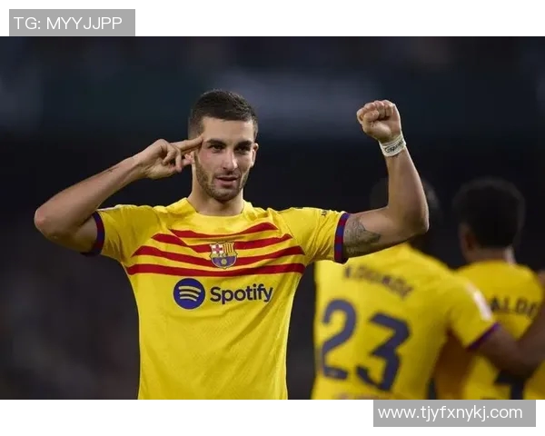 费兰托雷斯的崛起之路:从青训天才到足球明星的成长历程 费兰托雷斯的崛起之路:从青训天才到足球明星的成长历程