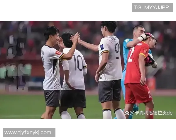 中国足球队挑战吉尔吉斯主场能否逆袭赢得胜利的精彩对决 中国足球队挑战吉尔吉斯主场能否逆袭赢得胜利的精彩对决