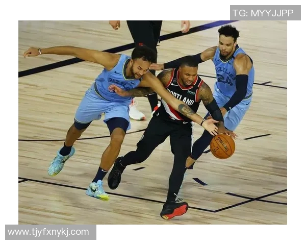 武汉篮球队引领最新篮球节奏TOP10榜单精彩纷呈的比赛回顾与分析 武汉篮球队引领最新篮球节奏TOP10榜单精彩纷呈的比赛回顾与分析