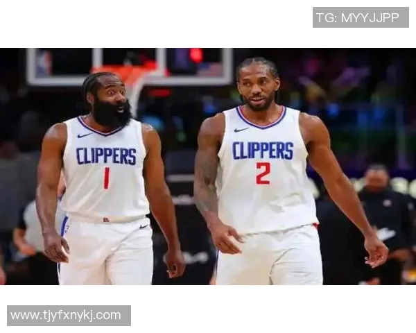 火箭队与快船队激战正酣精彩比赛360度直播全程回放与分析