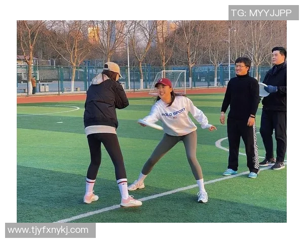 赵娜独家分享飞盘技巧与心得体会助你提升飞盘水平的秘诀